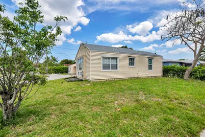1048 Van Deventer Street, West Palm Beach, FL 33405 - Photo 5