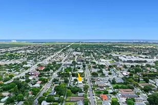 1913 Thomas St, Hollywood, FL 33020 - Photo 25