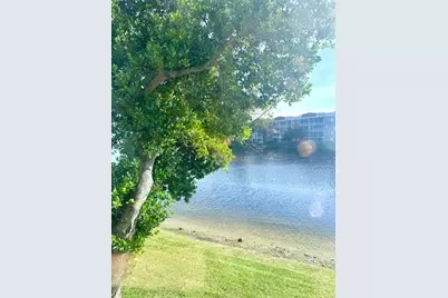 7842 Exeter Boulevard E, Tamarac, FL 33321 - Photo 19