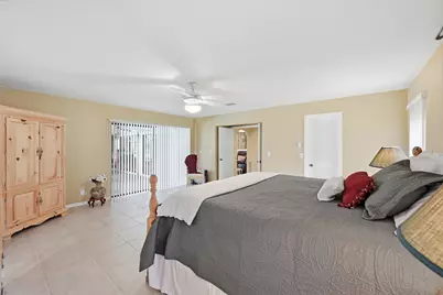 1042 NW 110th Lane, Coral Springs, FL 33071 - Photo 25