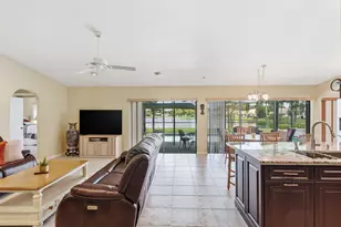 1042 NW 110th Ln, Coral Springs, FL 33071 - Photo 13