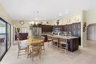1042 NW 110th Ln, Coral Springs, FL 33071 - Photo 9