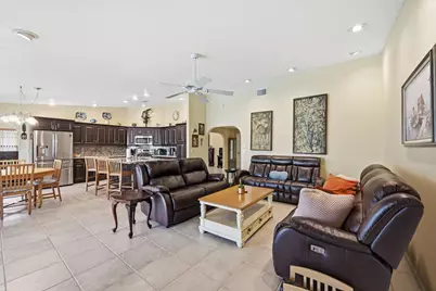 1042 NW 110th Lane, Coral Springs, FL 33071 - Photo 9