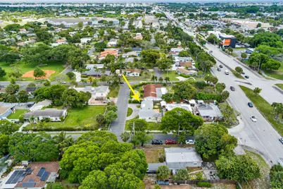 1048 Van Deventer, West Palm Beach, FL 33405 - Photo 7