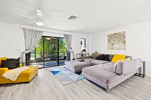 115 Fairway Ln, Royal Palm Beach, FL 33411 - Photo 13