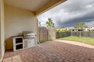 8835 Sandy Crk Wy, Lake Worth, FL 33467 - Photo 13