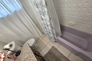 4021 E Shore Rd, Miramar, FL 33023 - Photo 15