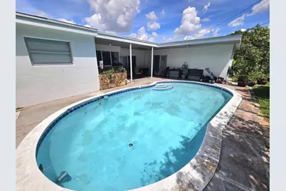 4021 E Shore Road, Miramar, FL 33023 - Photo 17