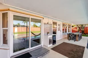 1860 Primrose Ln, Wellington, FL 33414 - Photo 5