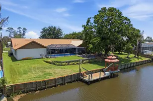 229 NE Sagamore Terrace, Port Saint Lucie, FL 34983 - Photo 3