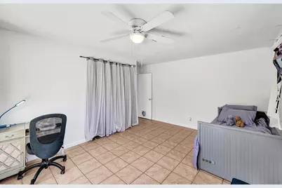 1208 NE 7th Street, Pompano Beach, FL 33060 - Photo 23
