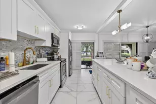 6328 W Longboat Ln Ln W, Boca Raton, FL 33433 - Photo 7