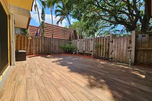 9982 NW 6th Ct, Plantation, FL 33324 - Photo 23