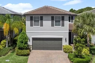 640 SE Monet Dr, Port Saint Lucie, FL 34984 - Photo 1