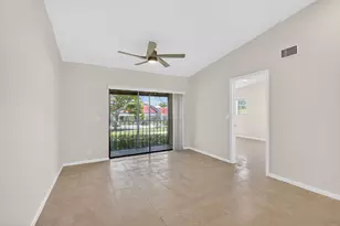 6649 Somerset Dr, Boca Raton, FL 33433 - Photo 9