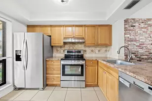 2257 SW 15th St, Deerfield Beach, FL 33442 - Photo 3