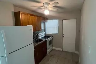 725 21st St, West Palm Beach, FL 33407 - Photo 3