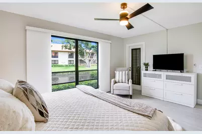 512 Brackenwood Place, Palm Beach Gardens, FL 33418 - Photo 19