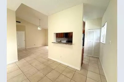 671 Cypress Lake Boulevard #D21, Deerfield Beach, FL 33064 - Photo 5