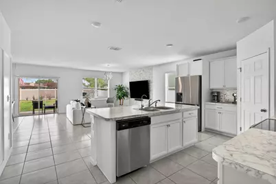 502 NW Kingston Street, Port Saint Lucie, FL 34983 - Photo 5