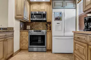 3050 NE 48th Ct, Lighthouse Point, FL 33064 - Photo 9