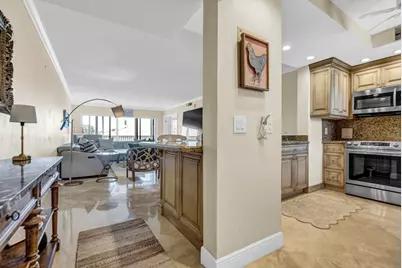 3050 NE 48th Court #305, Lighthouse Point, FL 33064 - Photo 3