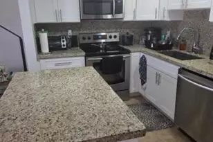 188 Grantham F, Deerfield Beach, FL 33442 - Photo 3