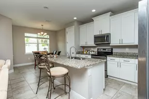 1244 SW Ermine Ave, Port Saint Lucie, FL 34953 - Photo 9