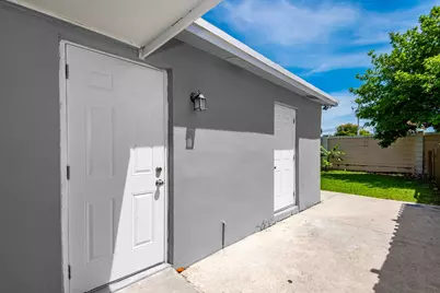 6560 SW 20th Street, North Lauderdale, FL 33068 - Photo 25