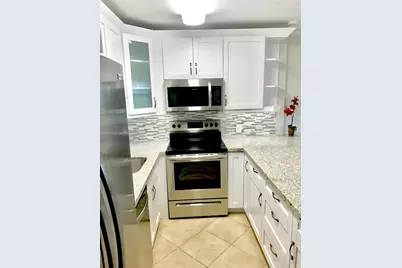 86 Mansfield C, Boca Raton, FL 33434 - Photo 3