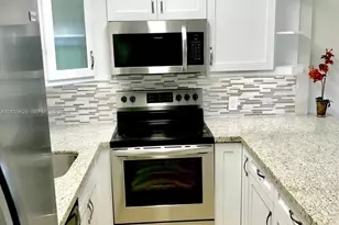 86 Mansfield C, Boca Raton, FL 33434 - Photo 3
