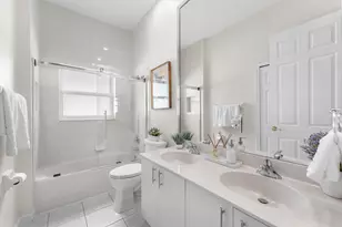 12420 NW 50th Pl, Coral Springs, FL 33076 - Photo 21