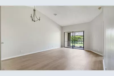 9663 NW 76th Street, Tamarac, FL 33321 - Photo 7