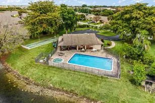 9663 NW 76th St, Tamarac, FL 33321 - Photo 5