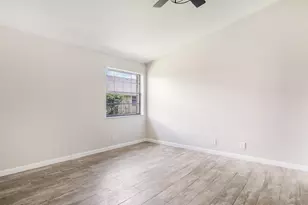 9663 NW 76th St, Tamarac, FL 33321 - Photo 15