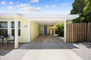 8704 SE Jardin St, Hobe Sound, FL 33455 - Photo 3