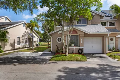 2030 Discovery Circle E, Deerfield Beach, FL 33442 - Photo 27