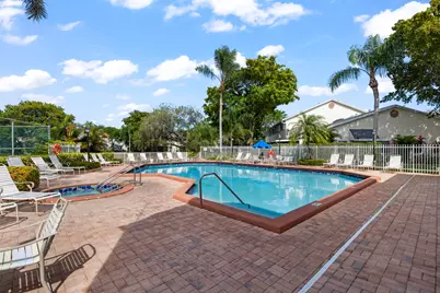 2030 Discovery Circle E, Deerfield Beach, FL 33442 - Photo 51