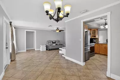 8600 NW 29th Street, Sunrise, FL 33322 - Photo 9