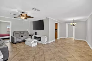 8600 NW 29th St, Sunrise, FL 33322 - Photo 3
