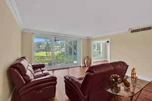 3621 Oaks Clubhouse Dr, Pompano Beach, FL 33069 - Photo 13