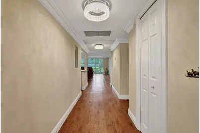 3621 Oaks Clubhouse Drive #101, Pompano Beach, FL 33069 - Photo 5
