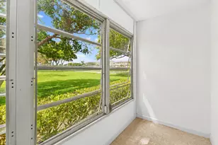 559 Mansfield, Boca Raton, FL 33434 - Photo 13