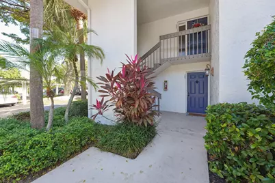 100 Pelican Pointe Drive #101, Delray Beach, FL 33483 - Photo 3