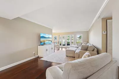 100 Pelican Pointe Drive #101, Delray Beach, FL 33483 - Photo 5