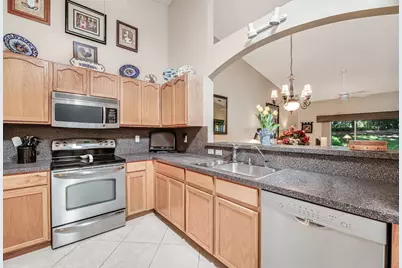 9436 Swansea Lane, West Palm Beach, FL 33411 - Photo 15