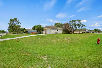 601 SW Ester Avenue, Port Saint Lucie, FL 34983 - Photo 15