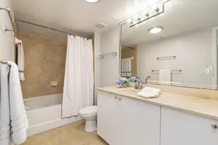 600 S Dixie Hwy, West Palm Beach, FL 33401 - Photo 17