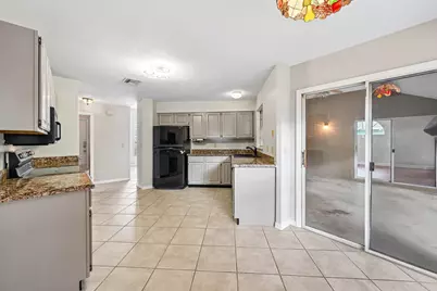 160 Royal Pine Circle S, Royal Palm Beach, FL 33411 - Photo 7