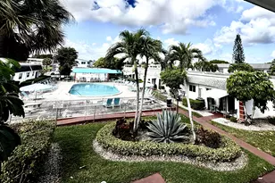 68 Stratford E, West Palm Beach, FL 33417 - Photo 9